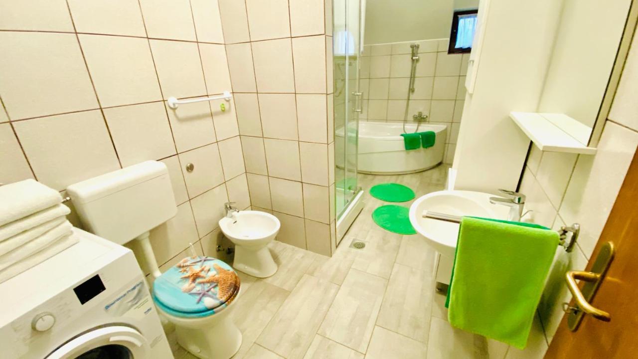 PUY Bilini Garden Apartment מראה חיצוני תמונה